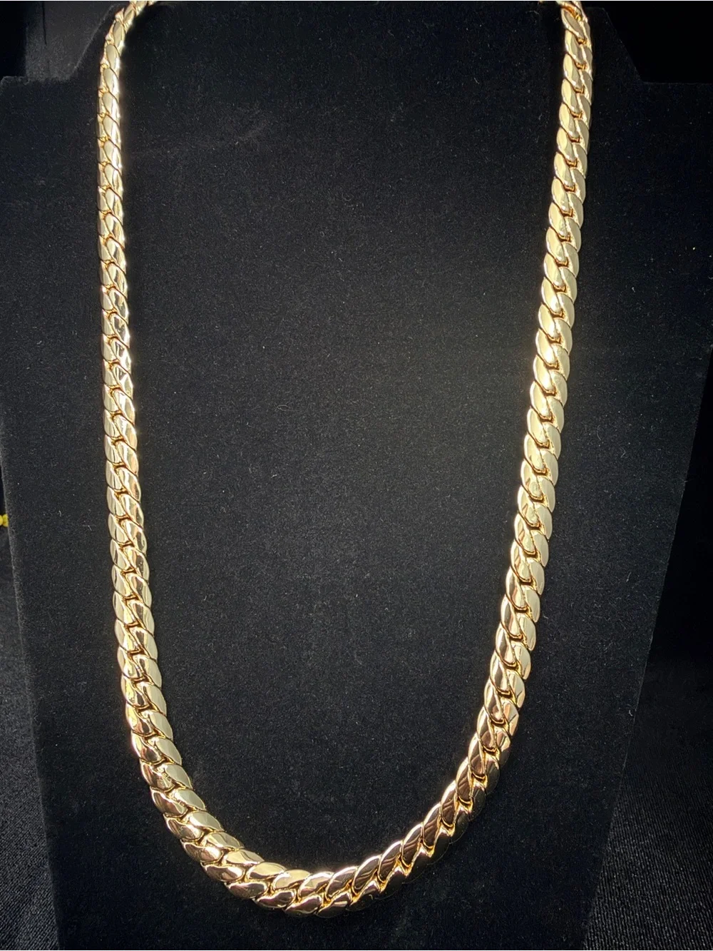 Miami Cuban 24in 9MM 14K Gold Filled Lobster Clasp Necklace. BRAND NEW.